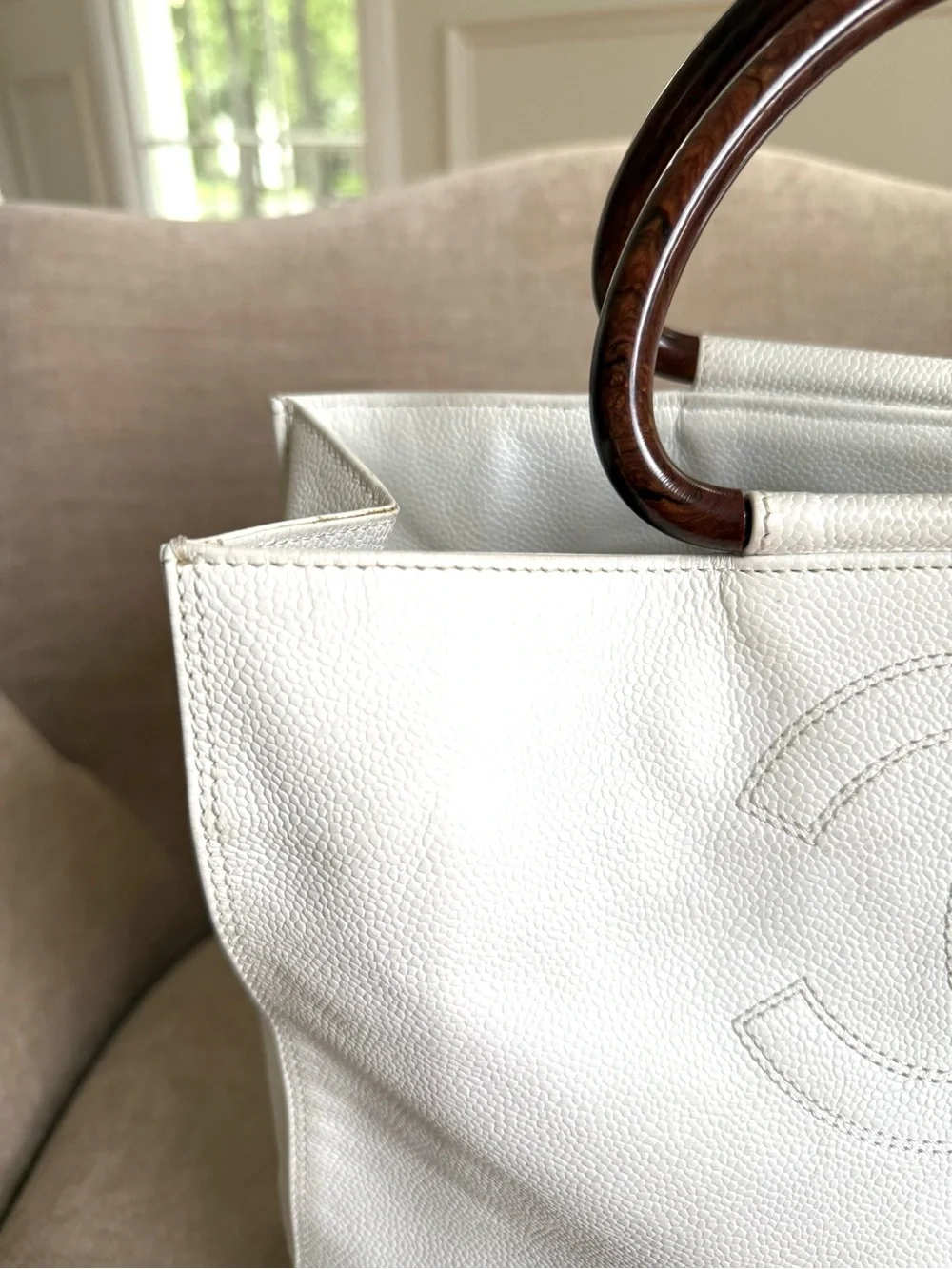 CHANEL authentic tote